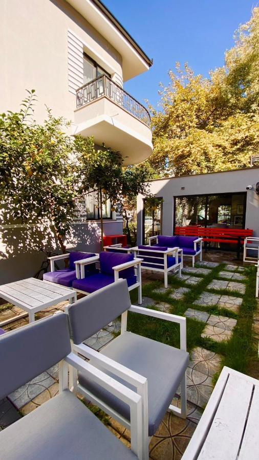 Antigone Szálloda Tirana